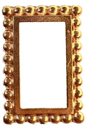 رسمة هندسية لتص ميم ذهبي اللون على شكل مستطيل — UAE trademark, Class 14, No. 385392